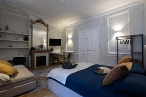Luxurious Studio Apartment Quartier Champs Elysées